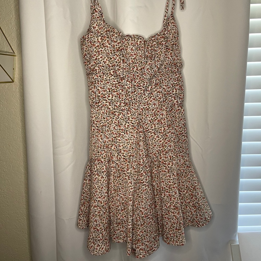 PRINCESS POLLY FLORAL ROMPER TIE STRAP